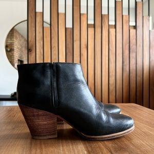 Rachel Coney mars black pull-on ankle booties 7.5
